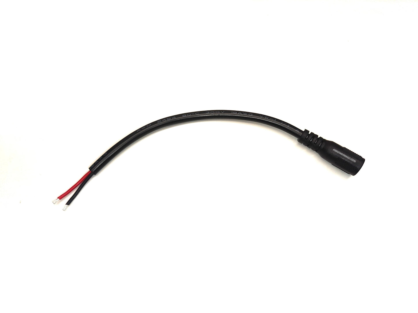 5.5x2.1mm liitin johdolla
