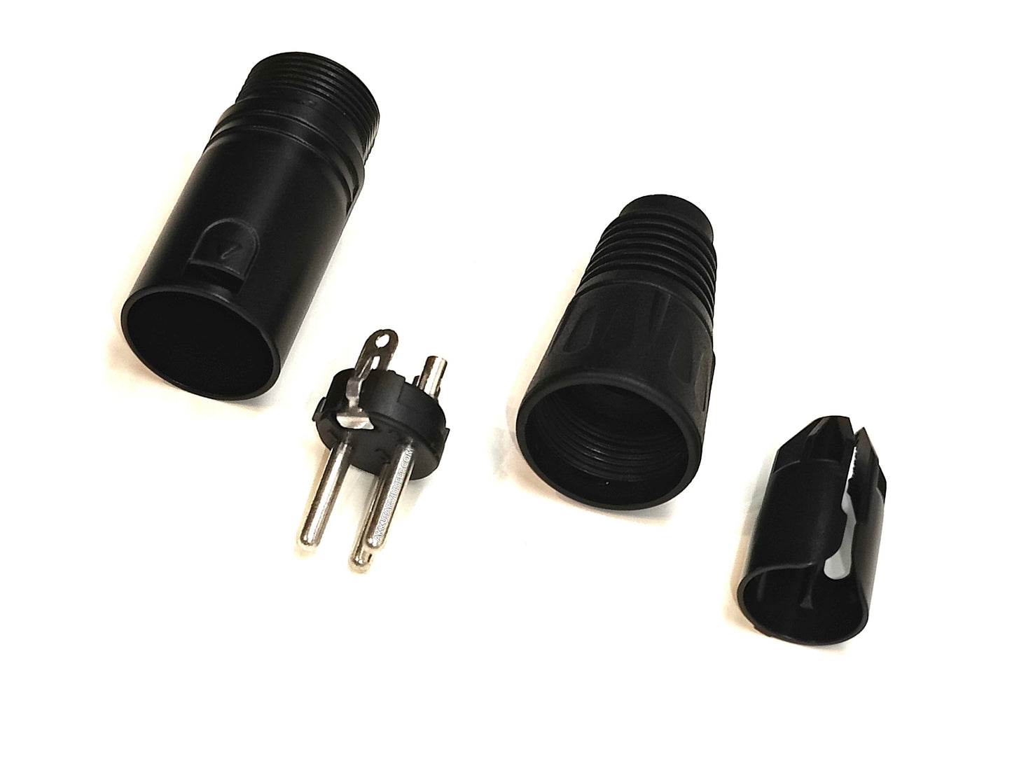 XLR-3 liitin uros